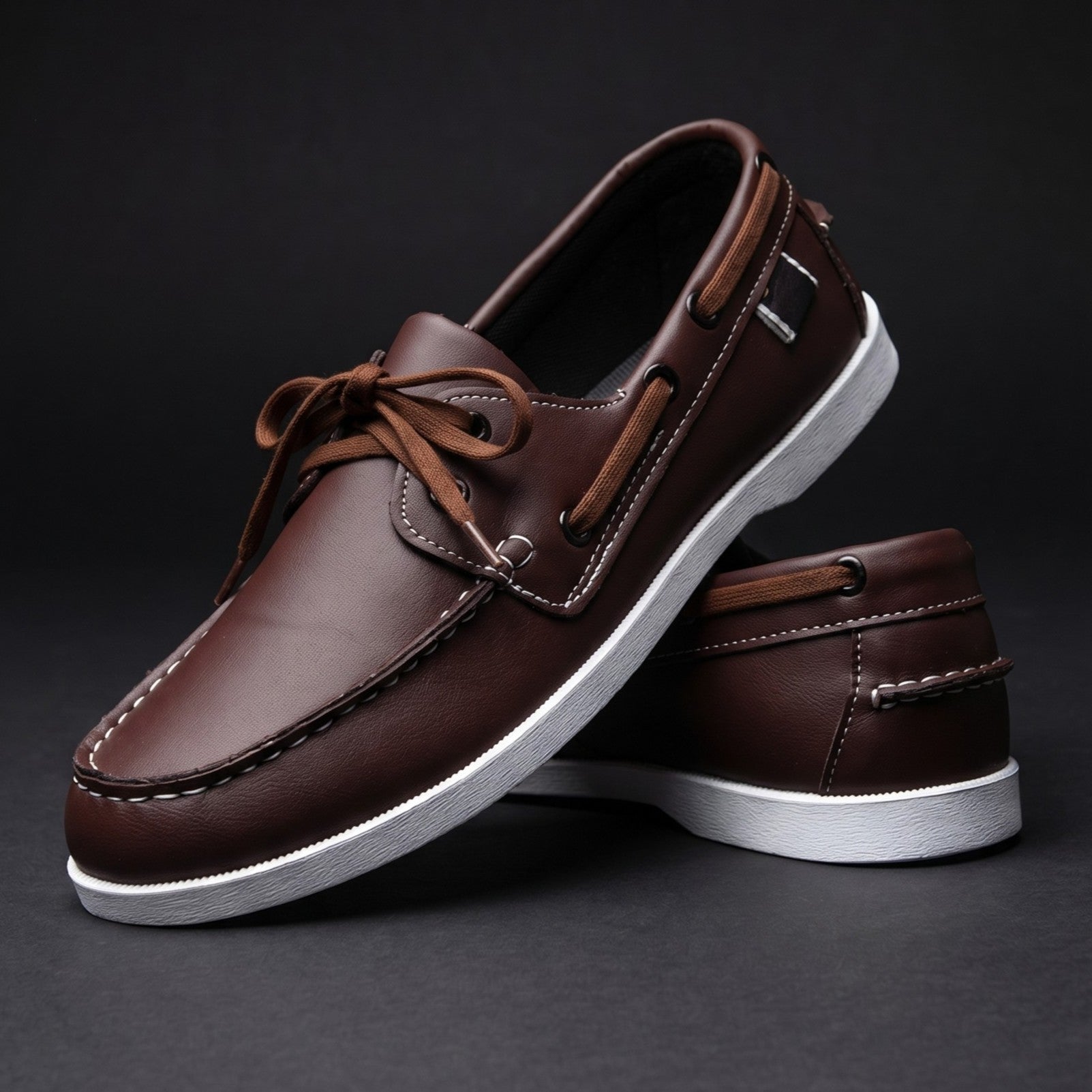 Men's white classic boat shoes with contrast trim