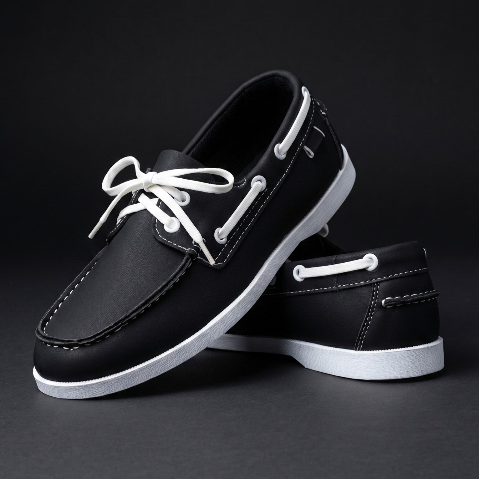 Men's white classic boat shoes with contrast trim