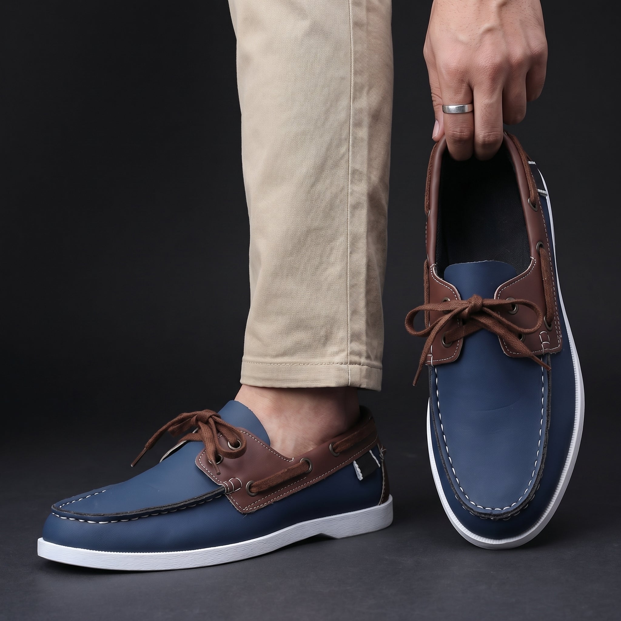 Men's white classic boat shoes with contrast trim
