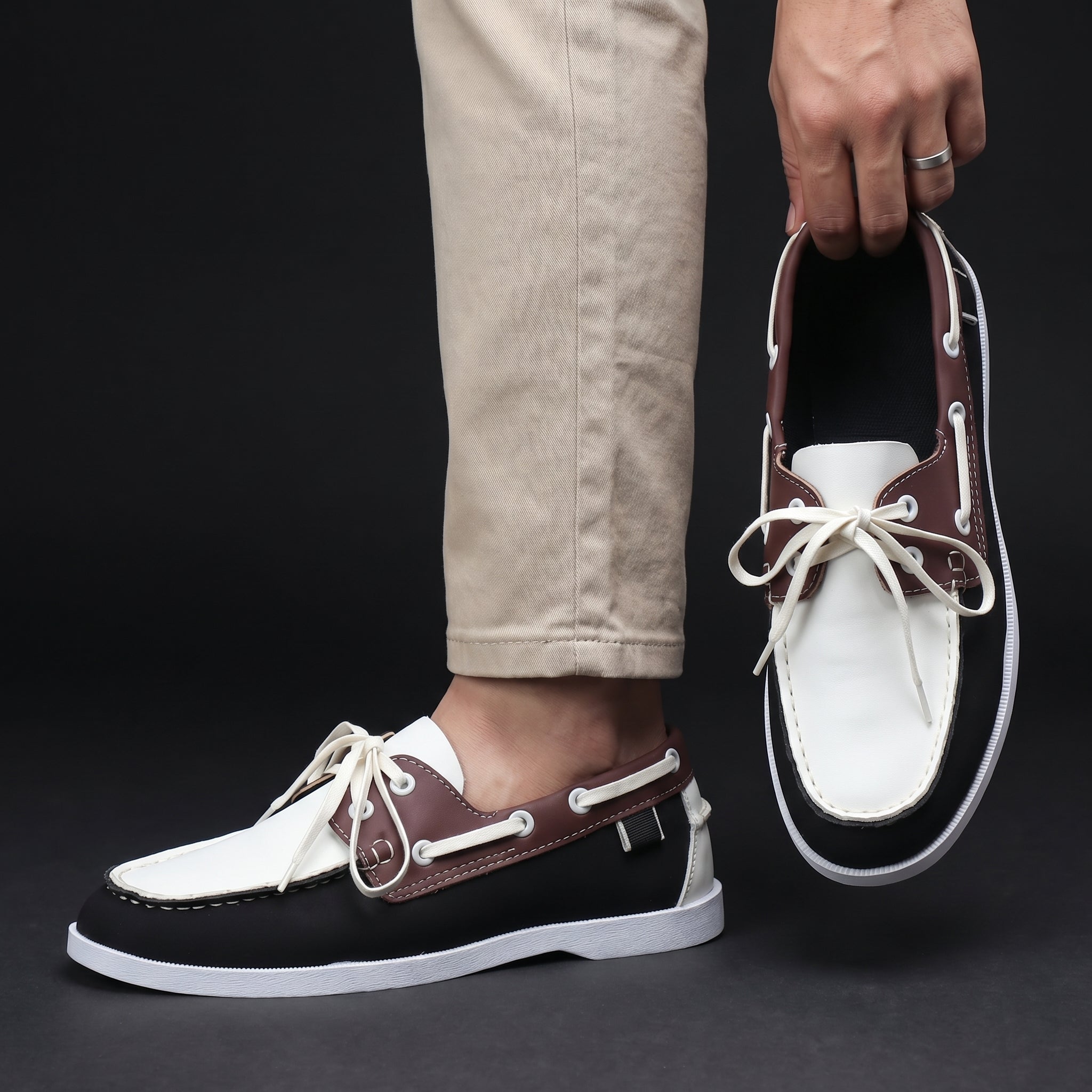 Men's white classic boat shoes with contrast trim