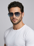 Classic pilot sunglasses