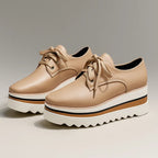 Effortless Sneakers With Sleek Design And Comfort 0
