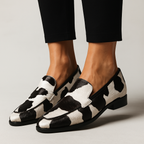 Elegant Black Loafers for Women with Timeless Design 1