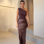 Elegant Maxi Dress With Flattering Waistline 0
