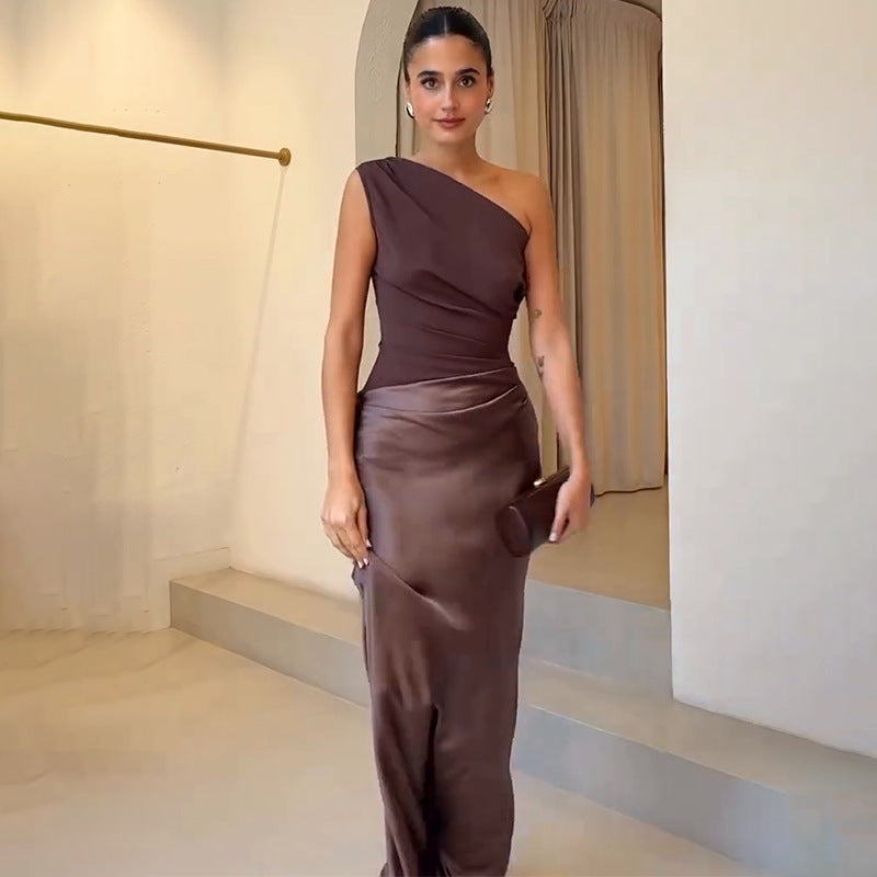 Elegant Maxi Dress With Flattering Waistline 8