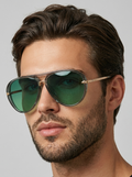Pilot sunglasses with tinted lenses