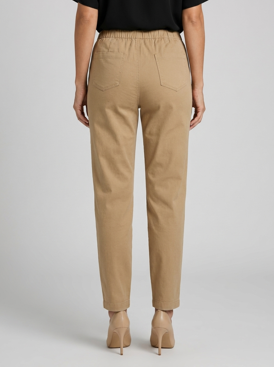 Women's cotton trousers with a relaxed fit