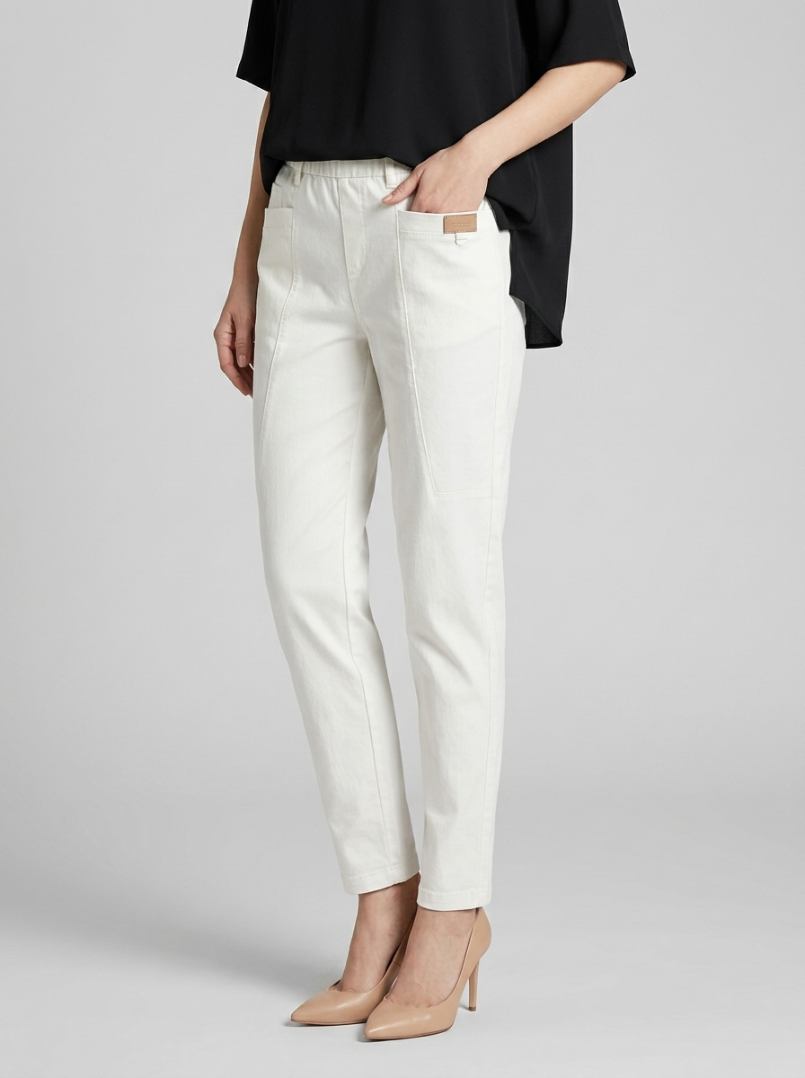 Women's cotton trousers with a relaxed fit