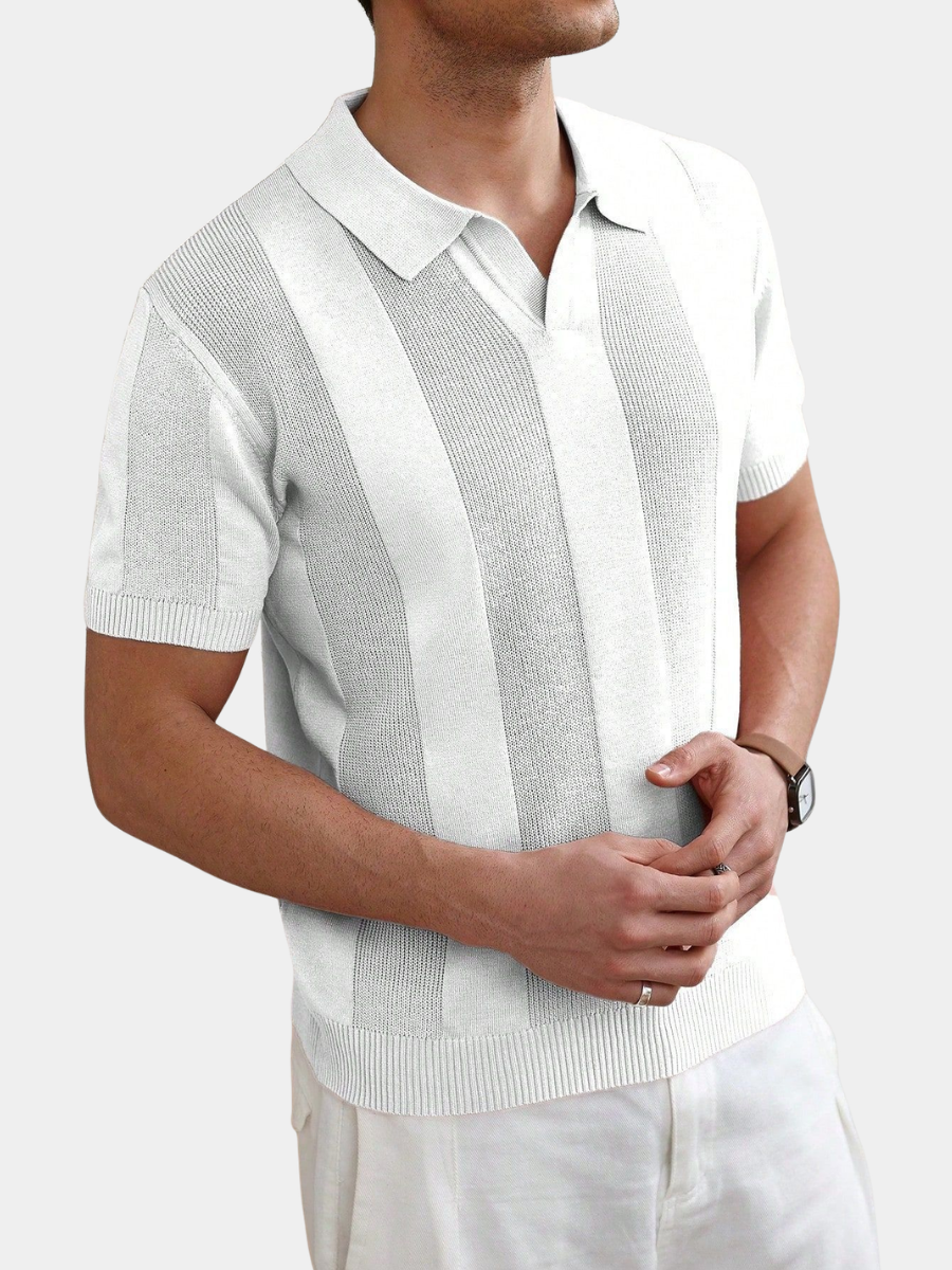 Men's white vertical knit polo shirt with short sleeves